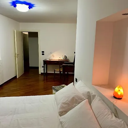 Piazza Carlo Alberto 3* Cagliari