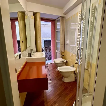 Piazza Carlo Alberto 3* Cagliari