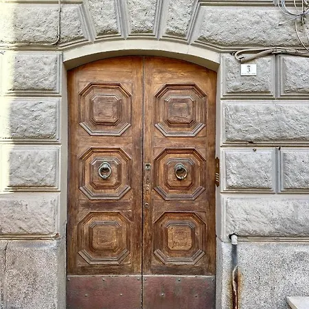 Piazza Carlo Alberto 3* Cagliari
